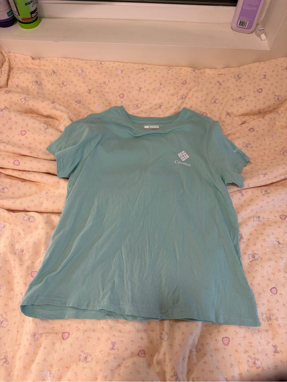 NWOT Columbia Light Teal Short Sleeve Girls' Tee